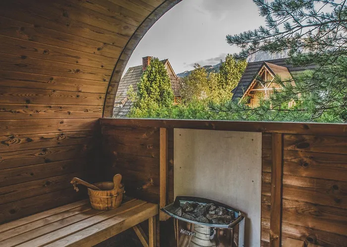 Owcza Z Jacuzzi I Sauna בקתה קושצ'ליסקו